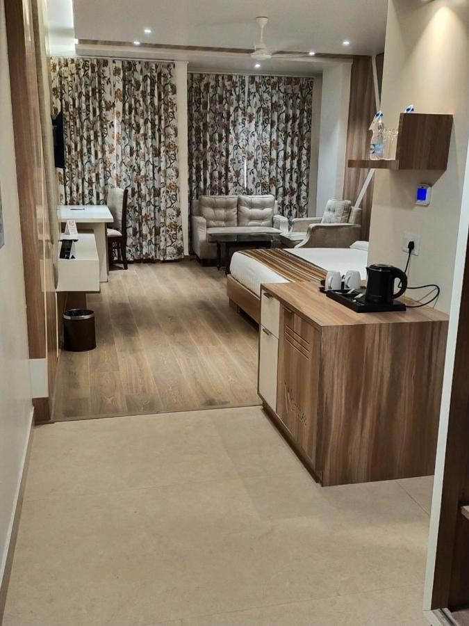 Hotel Jw Cruise Adžmér Exteriér fotografie